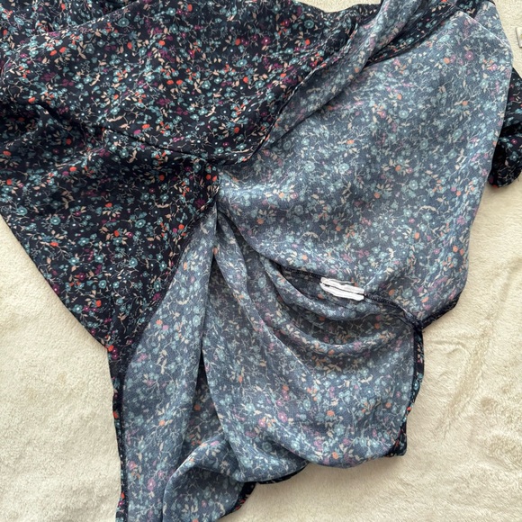 See By Chloé Floral Haze Sheer Floral Blouse - Picture 7 of 9